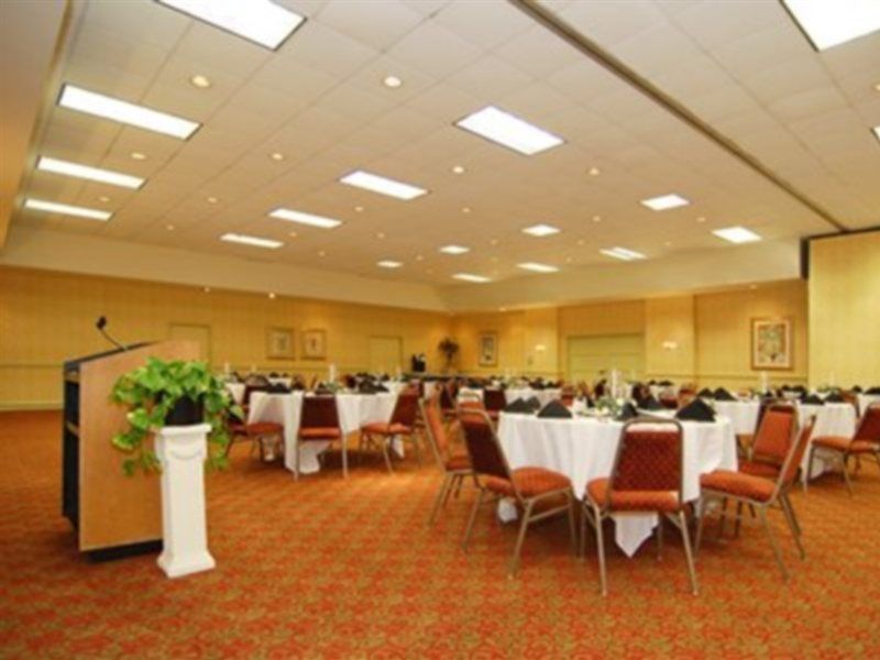 Quality Inn & Conference Center Tampa Zewnętrze zdjęcie